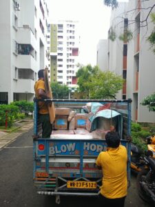 packers and movers newtown